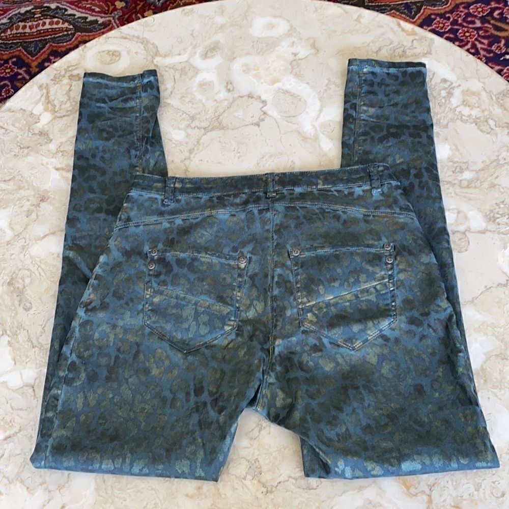 NÜ Denmark Offside Zip Metallic Leopard Print Jean - Picture 11 of 14